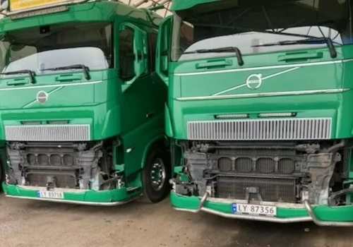 Lata mijają, a reflektory i elementy poszycia wciąż giną – plaga kradzieży trwa