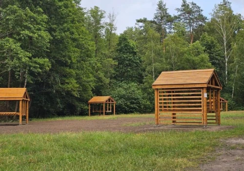 Trwa modernizacja Polany Jakubów. Kampinos apeluje o niewchodzenie na teren