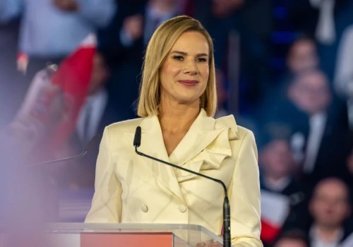 Nawrocka zobaczy nowy sondaż i będzie miała o czym myśleć. Do 60,5 proc. daleko