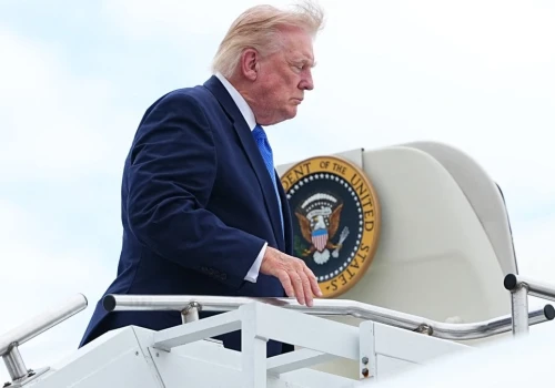 Trump miał uciec z samolotu w obawie o życie. Doniesienia o tajnej operacji