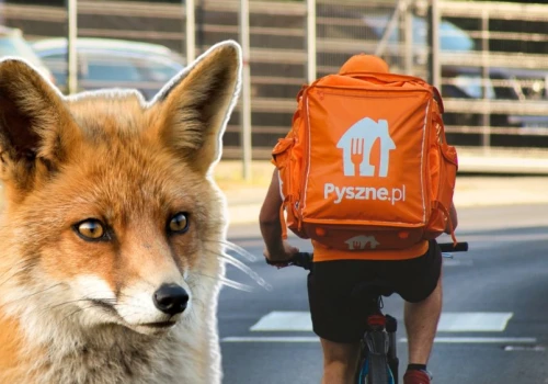 Pyszne.pl zwolniło 5 tys. kurierów. Lisek zwęszył szansę