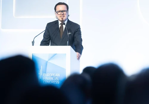 Rząd rozważa drugie podejście do windfall tax. Balczun: może objąć też dostawców gazu
