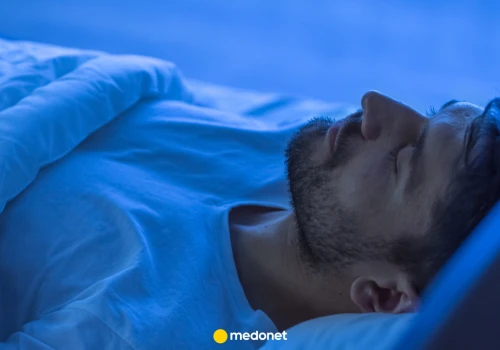 Skrócenie tej fazy snu zwiększa ryzyko demencji. Naukowcy alarmują seniorów