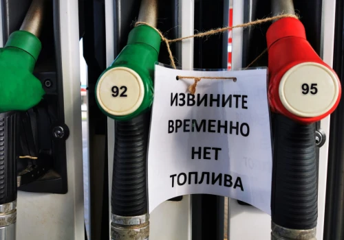 Rosjanie tankują paliwo fatalnej jakości. Chińskie auta masowo u mechaników