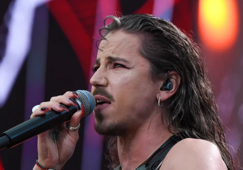 Michał Szpak pokazał tatę i starszego brata. Takie kadry to u niego rzadkość