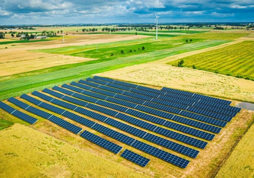OZE biją rekord w Wielkiej Brytanii. Ponad połowa prądu z czystej energii