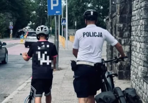 Nastolatek na hulajnodze uciekał przed policją
