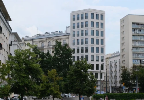 Przez lata straszył jako słynny warszawski Szkieletor. Architekci z WXCA nadali mu drugie życie