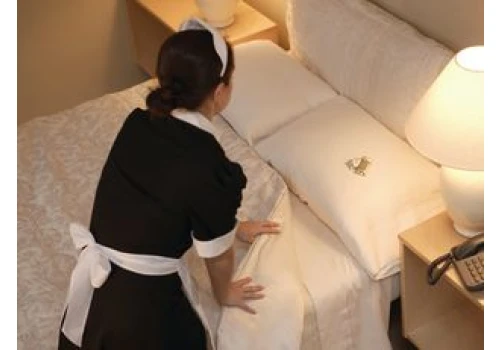 Pracowała jako pokojówka. Mówi, z czego nigdy nie korzysta w hotelu