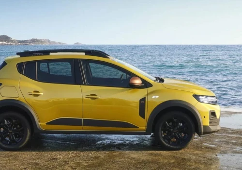 Dacia Sandero otrzymała 155-konny układ hybrydowy. Ile kosztuje nad Wisłą?