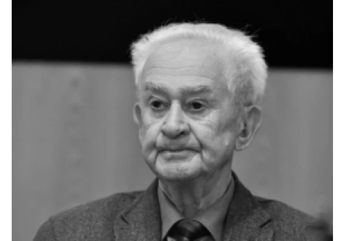 Zmarł historyk prof. Tomasz Szarota