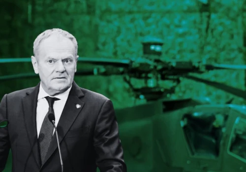 Triumf Tuska na zakupach Błaszczaka. 96 Apaczy i łódzka ziemia obiecana