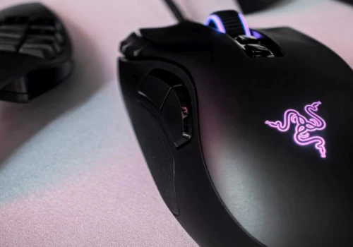 Nigdy nie wrócę do zwykłej myszki. Test Razer Naga V3 Pro