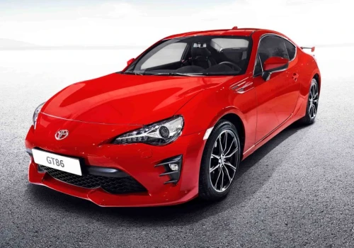 Stare auto jak nowe? Program Upgrade Factory dla Toyot i Lexusów w Japonii wciąż się rozrasta