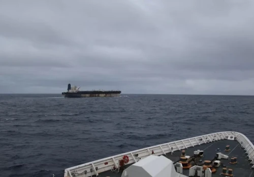 Ostatni rejs statków “floty cieni”. Dwa przejęte przez USA rosyjskie tankowce trafiły na złom