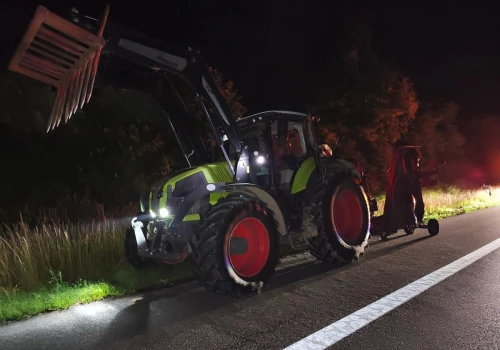 Pijany Polak jechał traktorem po niemieckiej autostradzie. Wydmuchał ponad 2 promile