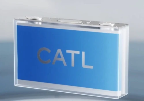 CATL chce w 2027 roku rozpocząć pilotażową produkcję ogniw ze stałym elektrolitem. Szybko idzie