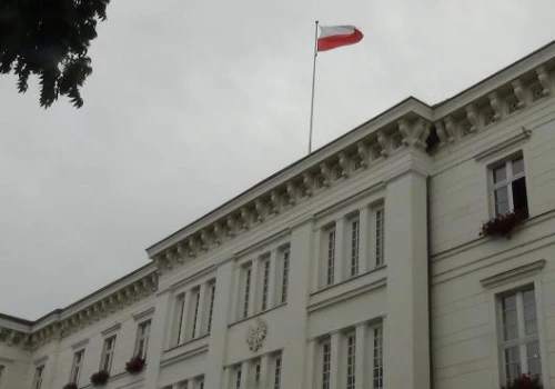 Urzędnicy będą mieli długi weekend. Oznacza to, że tego dnia możemy nic nie załatwić