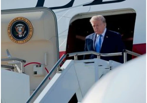 Tajemniczy lot z Turcji. Trump mówi wprost