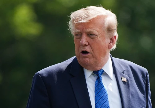 Senatorowie żądają wyjaśnień. Chodzi o drogi prezent dla Trumpa
