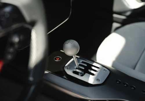 Ferrari 12Cilindri w ostrzejszej wersji. Więcej aerodynamiki i manualna skrzynia
