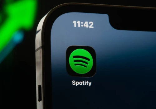 Spotify ma dość muzyki generowanej przez AI. Pojawią się specjalne oznaczenia