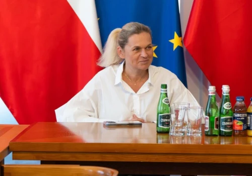 Nauczyciele polskiego dostaną nowe obowiązki. Uczniowie będą musieli wyjść z ławek