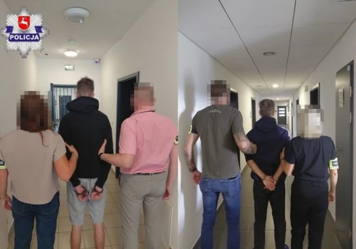 Włamanie do sklepu w Rykach. 17 i 18-latek zatrzymani po krótkim pościgu