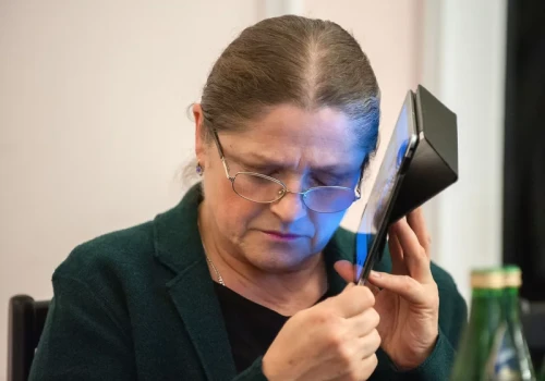 Krystyna Pawłowicz może stracić emeryturę. Prof. Zoll mówi o „szeregu kar”