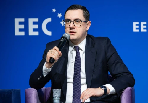 Motyka: jesienią projekt podatku od nadmiarowych zysków koncernów