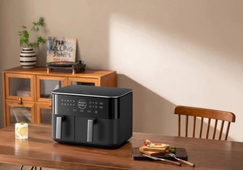 Ten air fryer zrobi obiad dla 6 osób za jednym razem. Zużywa mniej prądu niż piekarnik