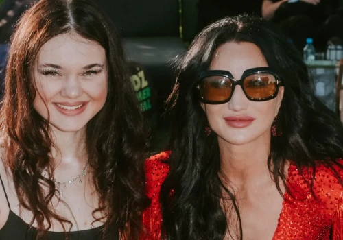 Weronika Wiśniewska z Top Girls u boku Justyny Steczkowskiej. To spotkanie zwróciło uwagę fanów