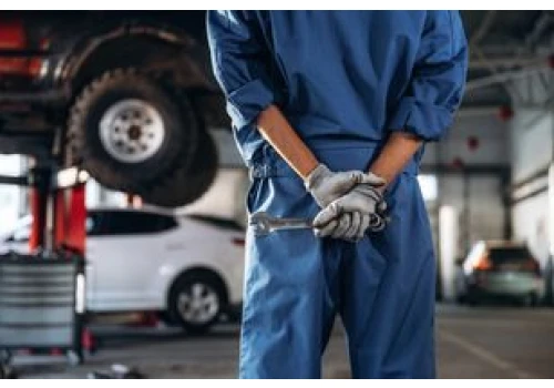 Gospodarka odpadami w branży automotive. Jak skutecznie zarządzać różnymi strumieniami odpadów?