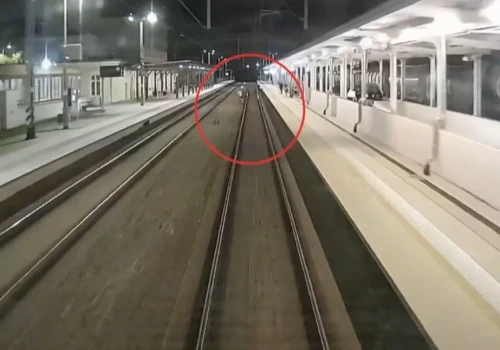 Alkohol i brawura na torach. Mieszkańcy powiatu legnickiego zatrzymani (FILM)