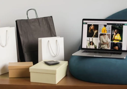Czym różni się model Amazon Vendor od modelu Seller?