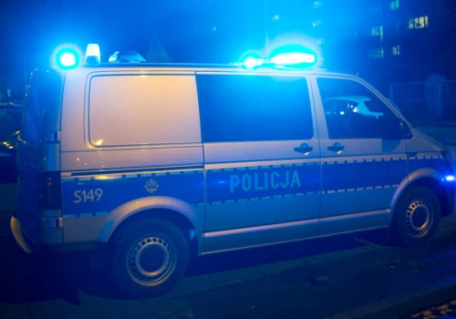 Niepokojąca sytuacja w Zabrzu. Agresywna grupa wdarła się do restauracji