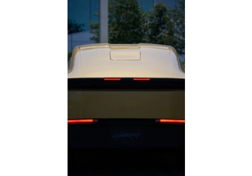 Tesla dostała internet z kosmosu. Musk chce go w każdym aucie