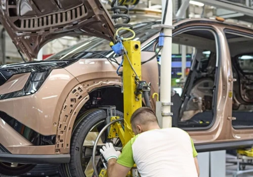 Motoryzacja przestała być tak dobrym interesem. Zysk na aucie spadł o 43 proc.