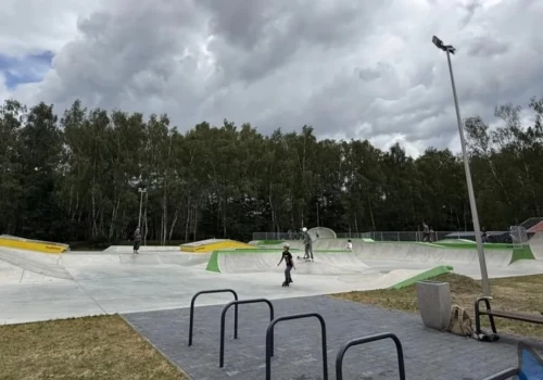 Sprzeczka w skateparku. Mężczyzna uderzył 13-latka z Mysłowic