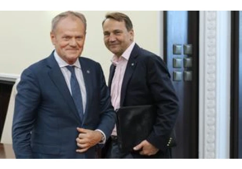Sikorski wyprzedził Tuska. Jest nowy sondaż