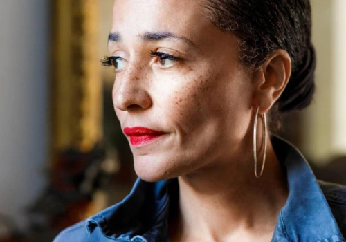 Zadie Smith: „Cancel culture, której osobiście nie uznaję, jest wymysłem milenialsów. Prawdziwy świat jest trochę bardziej skomplikowany”