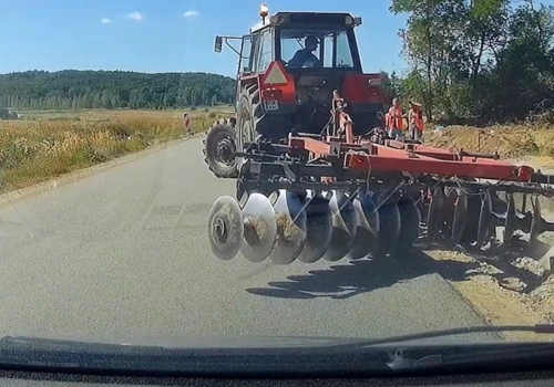 To już plaga? Rolnik zniszczył elementy budowanej drogi na Dolnym Śląsku