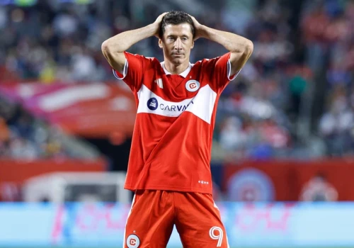 Robert Lewandowski znów na językach. Szpilka w stronę Polaka!