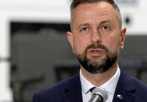 Szef MON: Prezydent zaakceptował 21 nominacji generalskich
