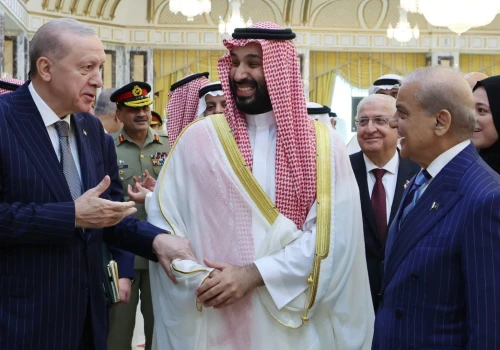 Przemysł, drony i wspólne ćwiczenia. Turcja o polach współpracy z Arabią i Pakistanem