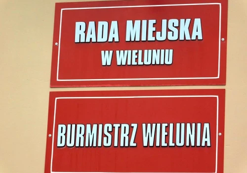 Rondo na wylocie z Wielunia w stronę Czarnożył ma już oficjalnie nazwę