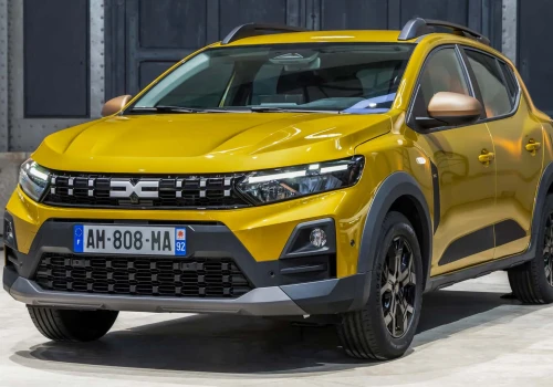 Dacia Sandero i Sandero Stepway z nowymi hybrydami. Tyle musimy za nie zapłacić
