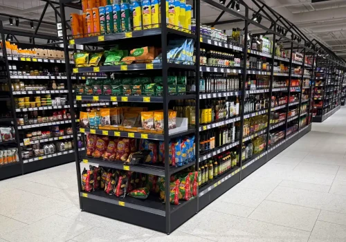 Koniec sklepów, jakie znamy. Od wczoraj w życie weszły nowe przepisy UE, które wyczyściły półki z tych produktów