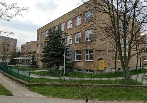 Szkoła w Stalowej Woli zatrudni dwie osoby sprzątające. Praca od września