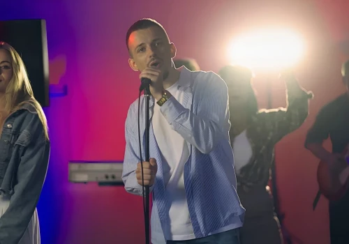 Endi z premierą nowości „Oddam Ci sny”. Sprawdź utwór przyszłej gwiazdy „Disco Star”